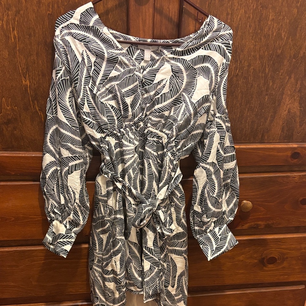 H&M dress import from London